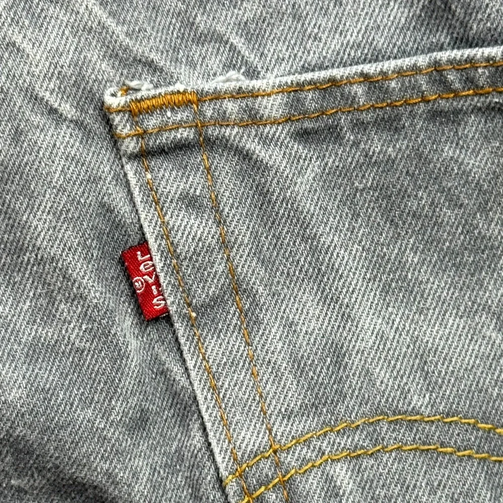 Levi's‎ 501 Straight Leg Button-Fly Jeans Mens Size 42x30 Gray Denim Cotton